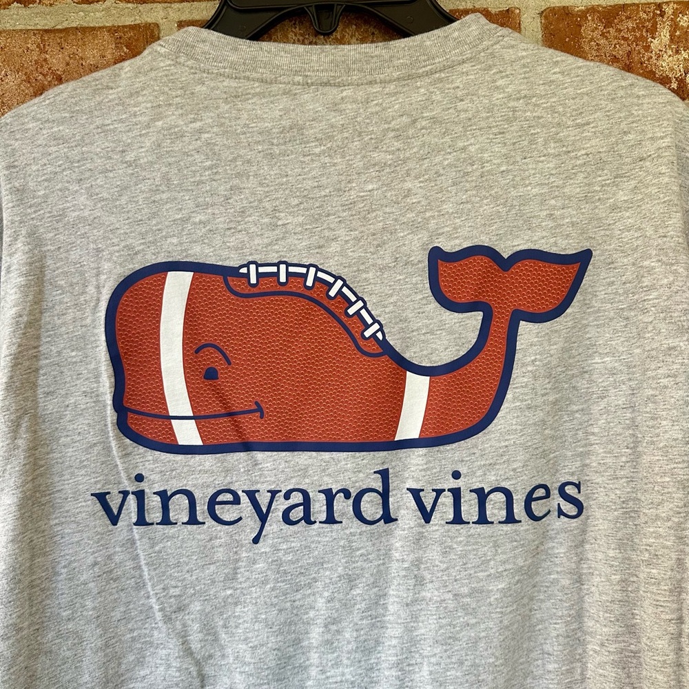 VINEYARD VINES Long Sleeve T Shirt Mens Size M Football Whale Logo Gray Frocket